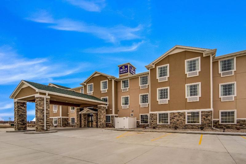 Cobblestone Hotel Suites Cozad image
