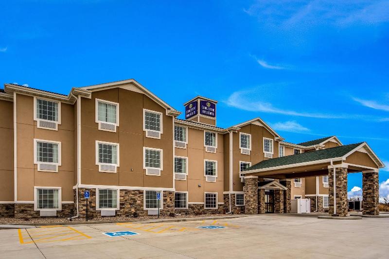 Cobblestone Hotel Suites Cozad image