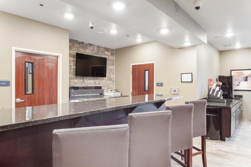 Cobblestone Hotel Suites Cozad image