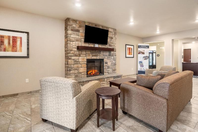 Cobblestone Hotel Suites Cozad image