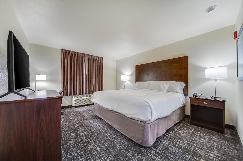Cobblestone Hotel Suites Cozad image