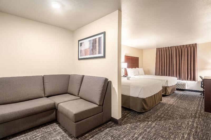 Cobblestone Hotel Suites Cozad image