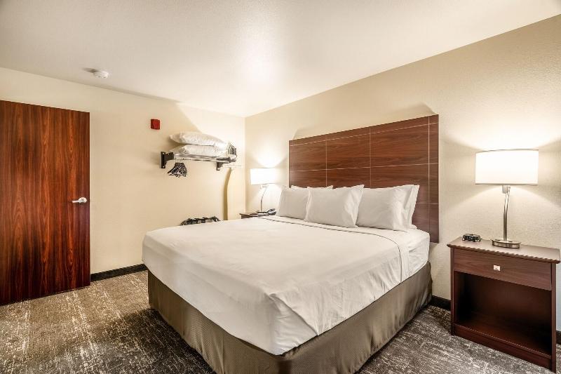 Cobblestone Hotel Suites Cozad image