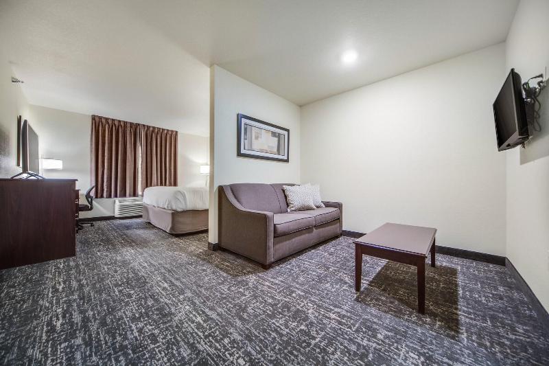 Cobblestone Hotel Suites Cozad image
