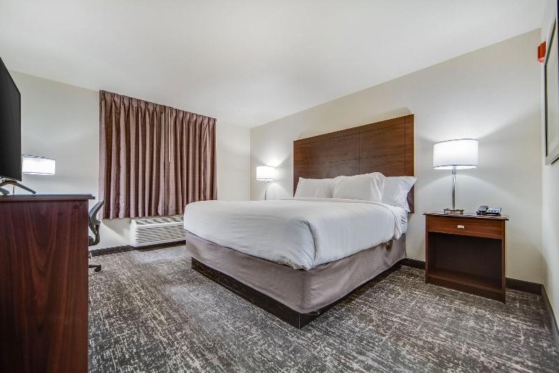 Cobblestone Hotel Suites Cozad image