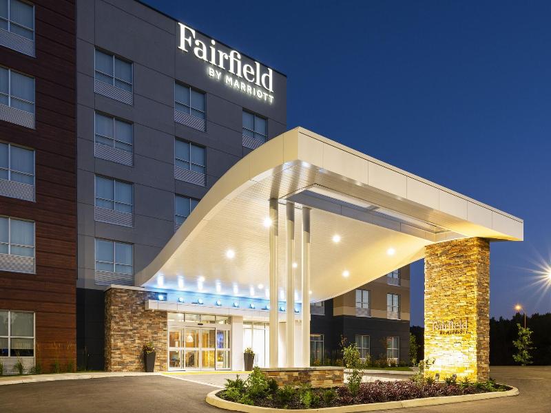 Fairfield Inn Suites By Marriott North Bay image