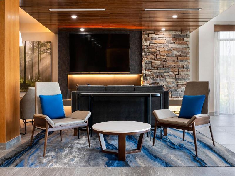 Fairfield Inn Suites By Marriott North Bay image