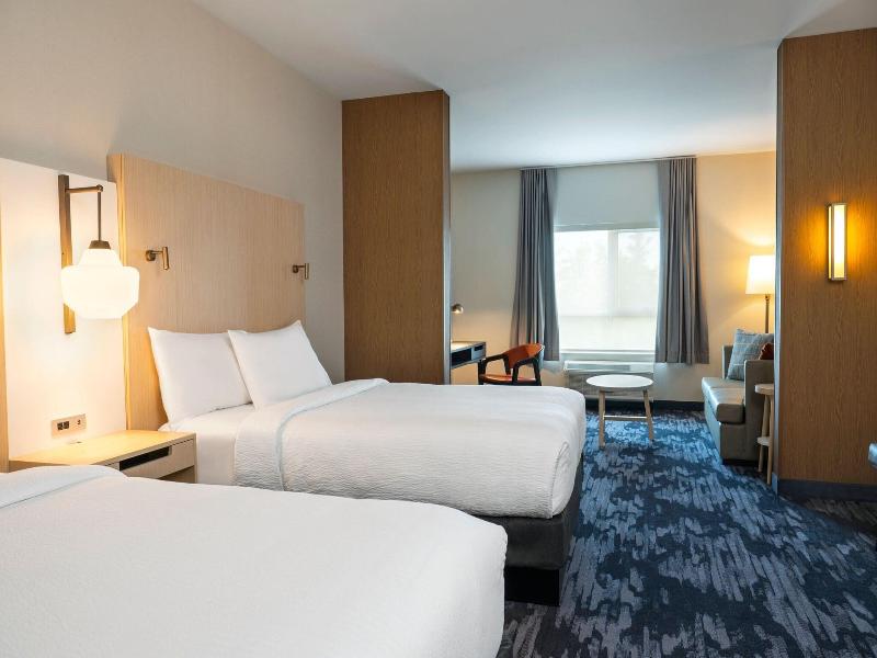 Fairfield Inn Suites By Marriott North Bay image