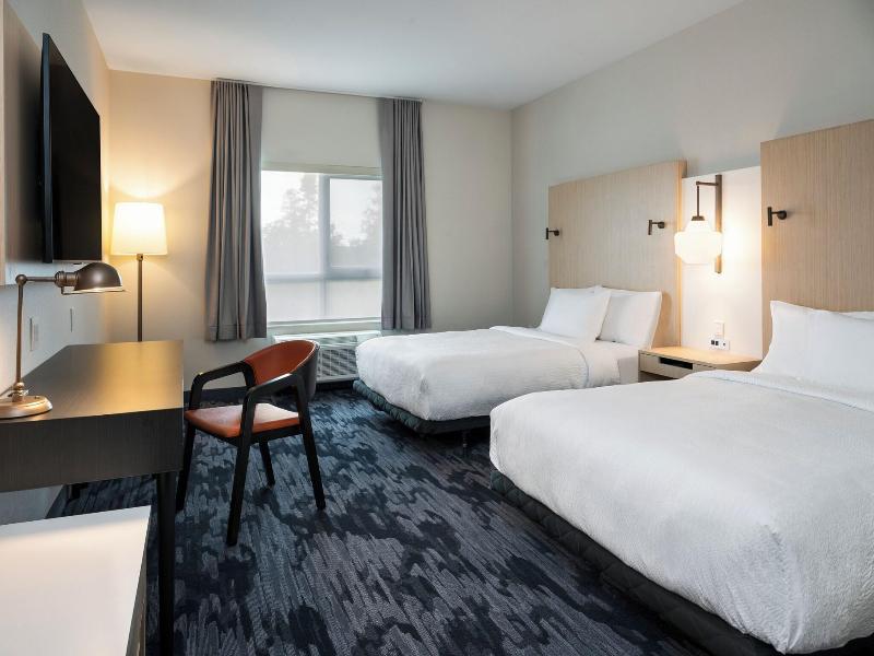 Fairfield Inn Suites By Marriott North Bay image