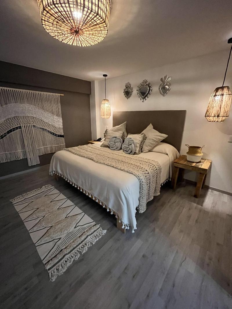 Zen Suites By Regente image