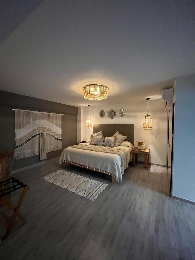 Zen Suites By Regente image