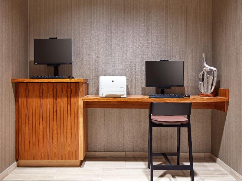 Springhill Suites By Marriott Los Angeles Downey image