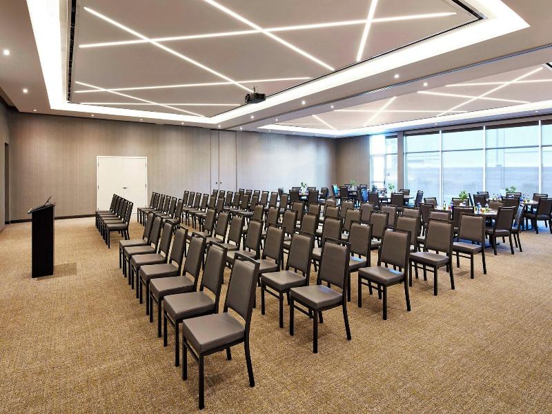 Springhill Suites By Marriott Los Angeles Downey image