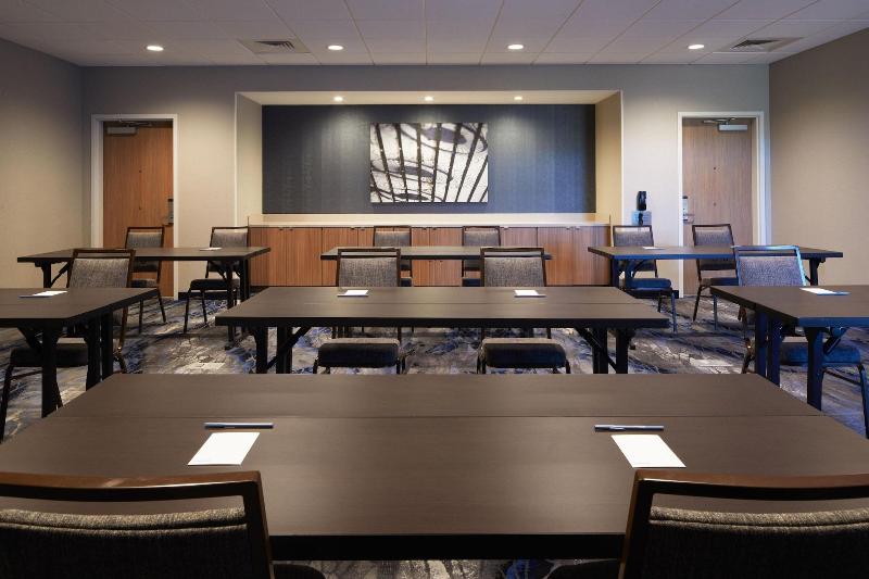Fairfield Inn Suites By Marriott Palmdale West image