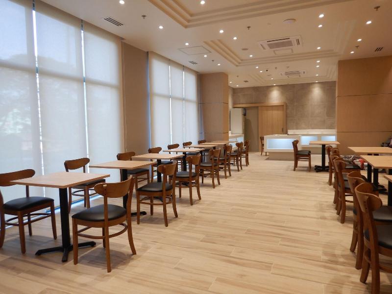 Wishton Hotel Yangon image