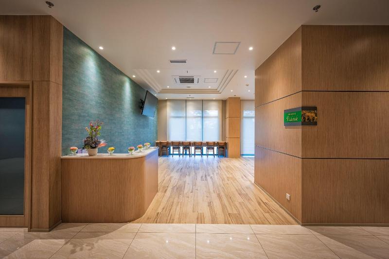 Wishton Hotel Yangon image
