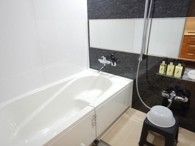 Wishton Hotel Yangon image