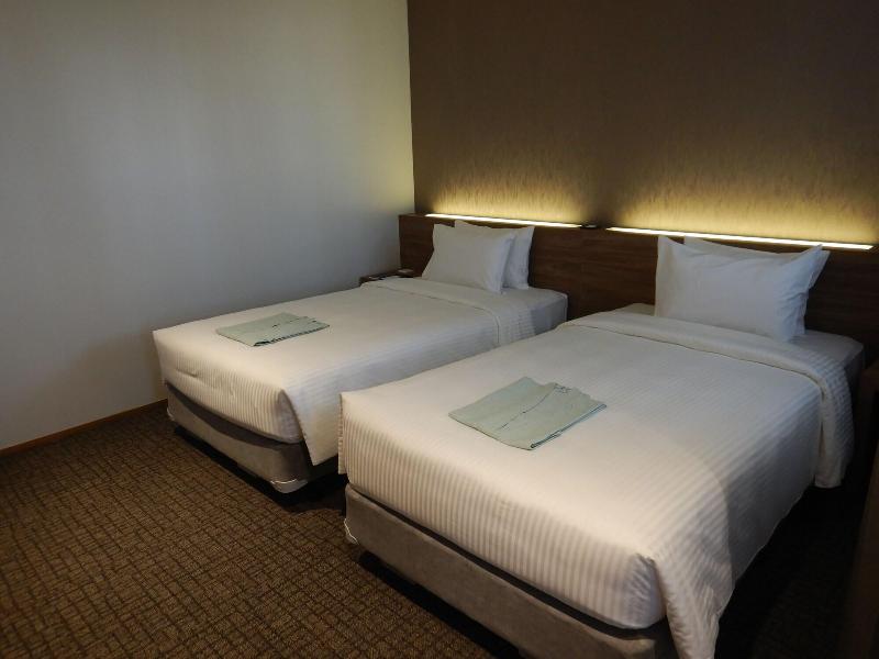 Wishton Hotel Yangon image