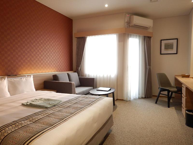 Wishton Hotel Yangon image