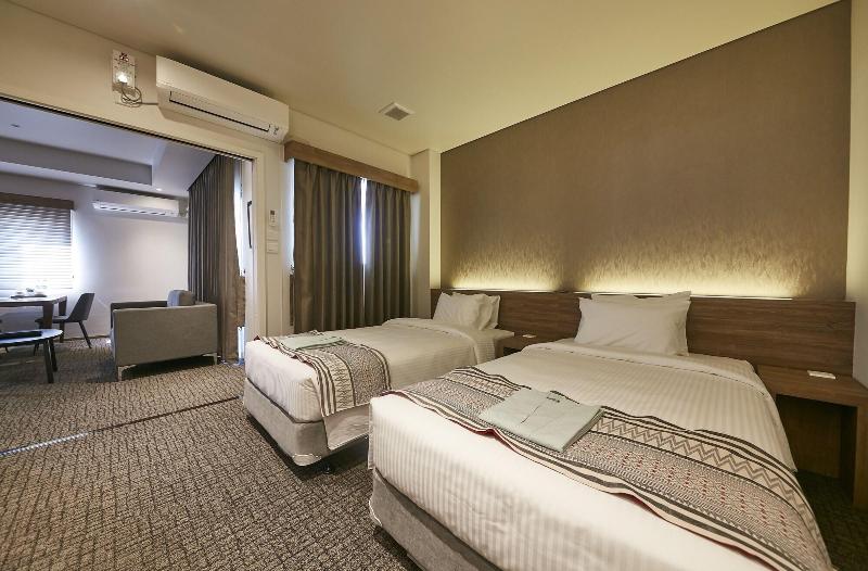 Wishton Hotel Yangon image