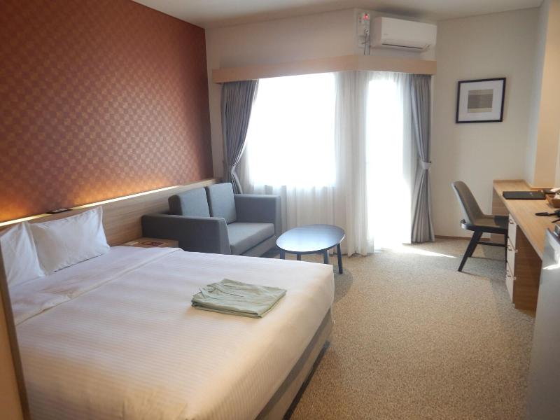 Wishton Hotel Yangon image