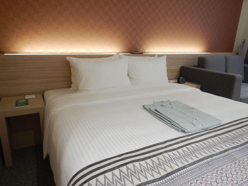 Wishton Hotel Yangon image