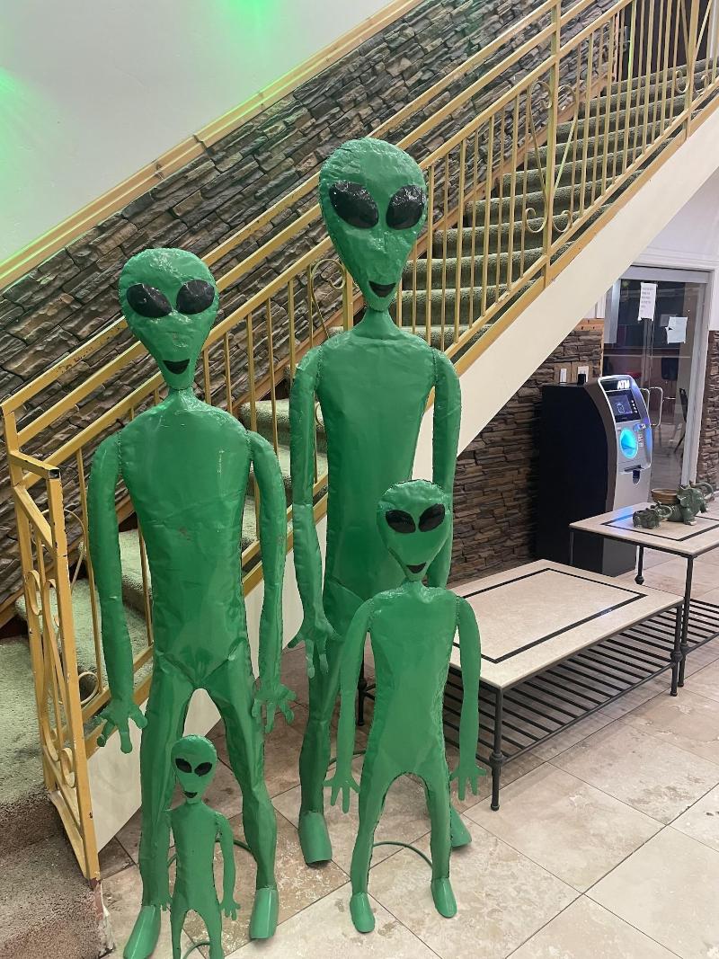 Alien Residence Inn — general view