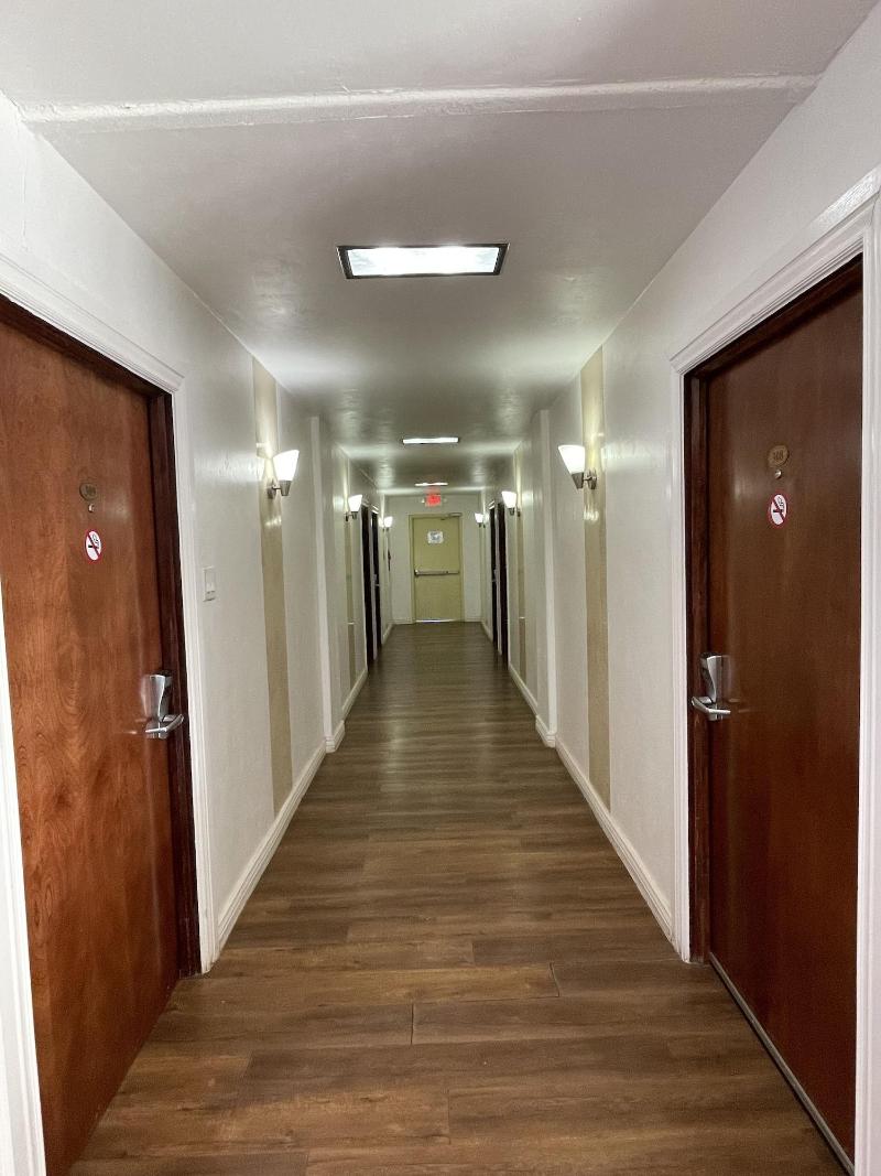 Alien Residence Inn