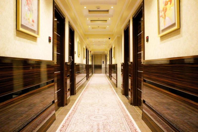 Atlas Hotel image