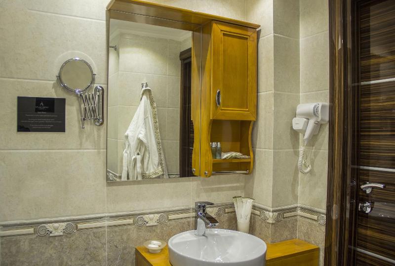 Atlas Hotel image
