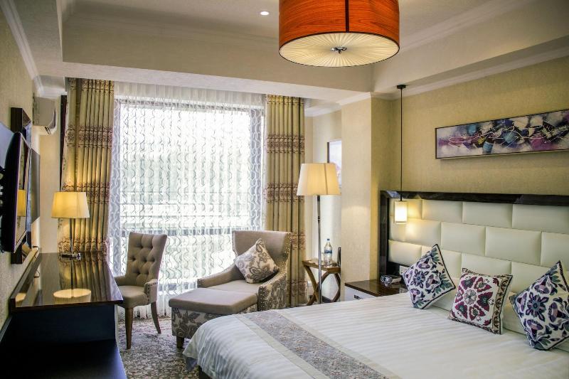 Atlas Hotel image