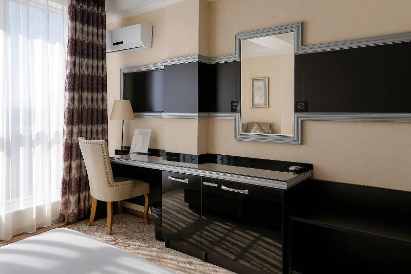 Atlas Hotel image
