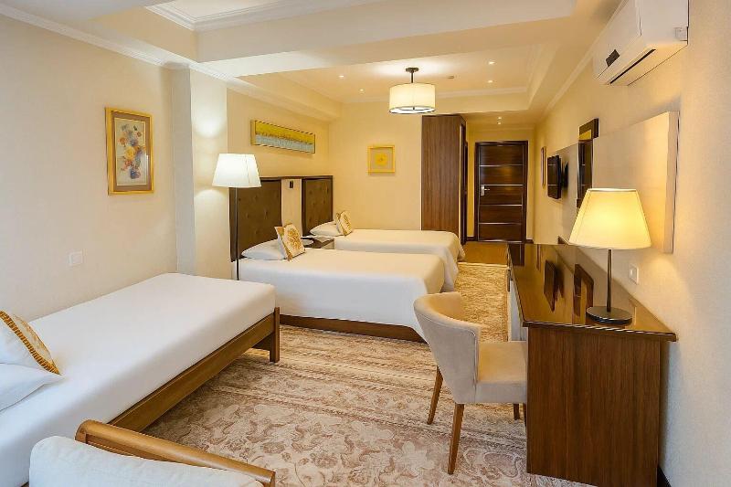 Atlas Hotel image