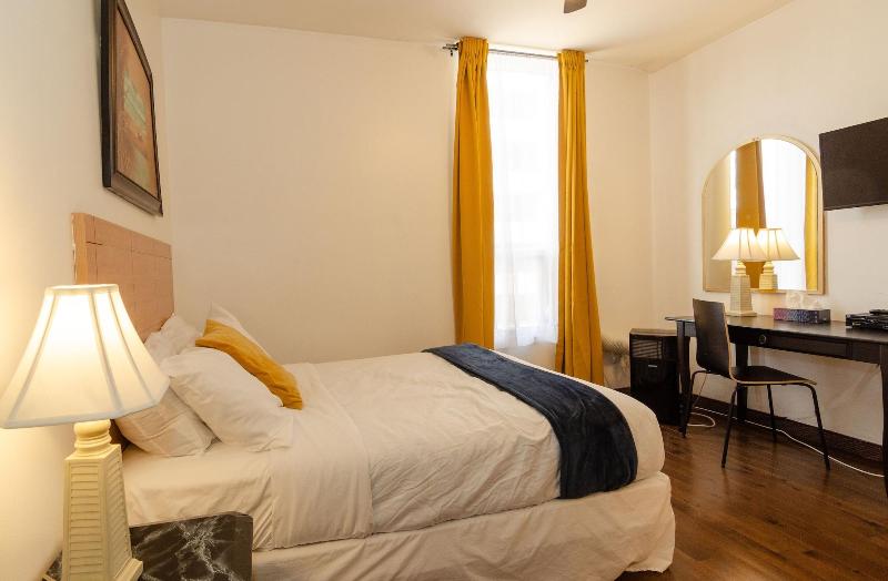 Hotel Dorion image