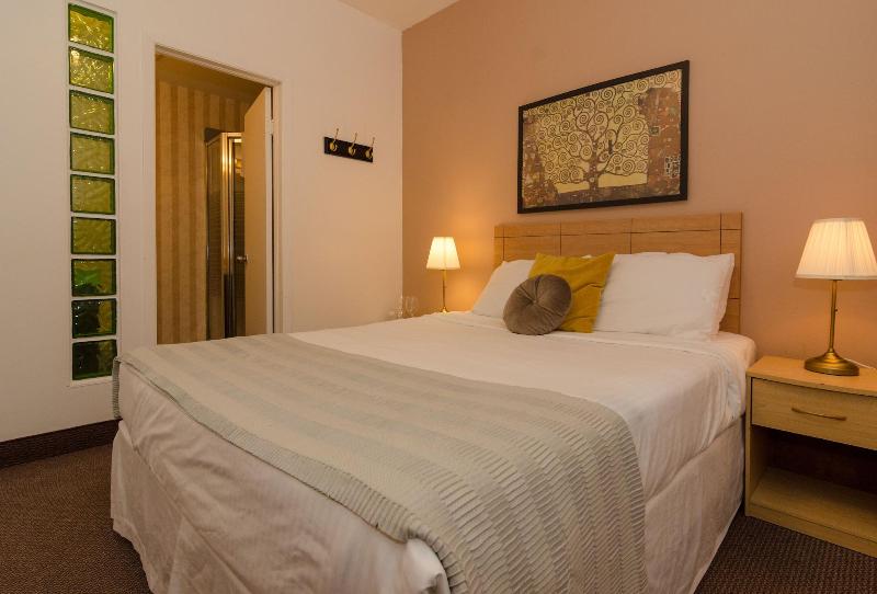 Hotel Dorion image