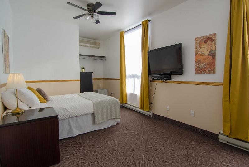 Hotel Dorion image