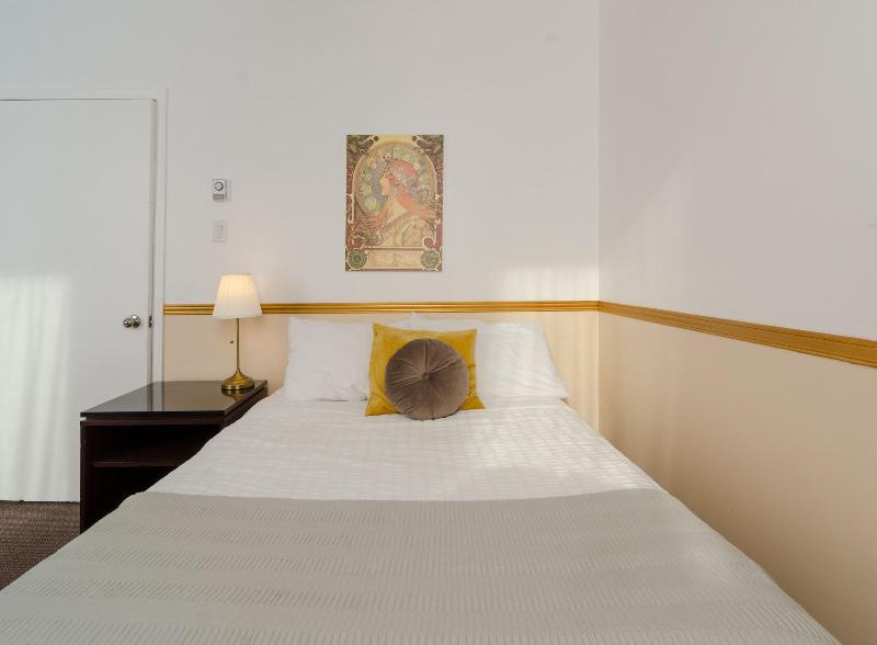Hotel Dorion image