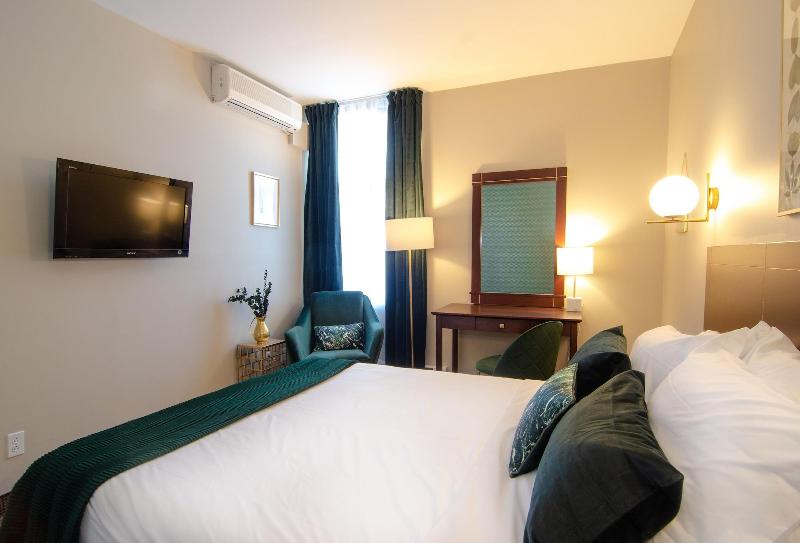Hotel Dorion image