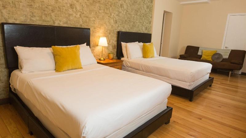 Hotel Dorion image