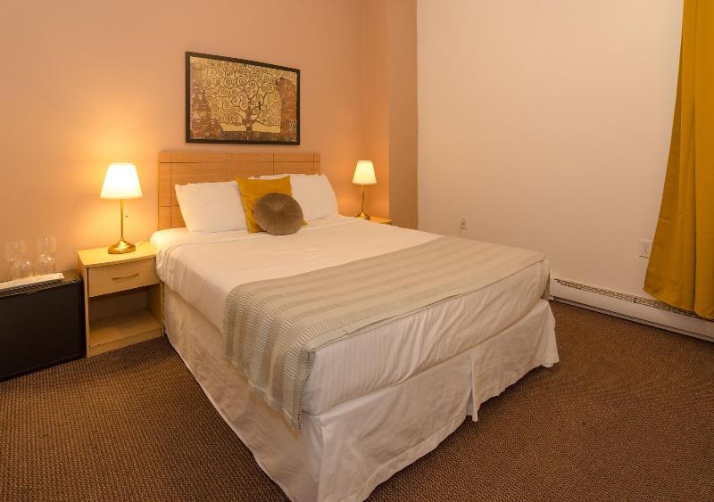 Hotel Dorion image