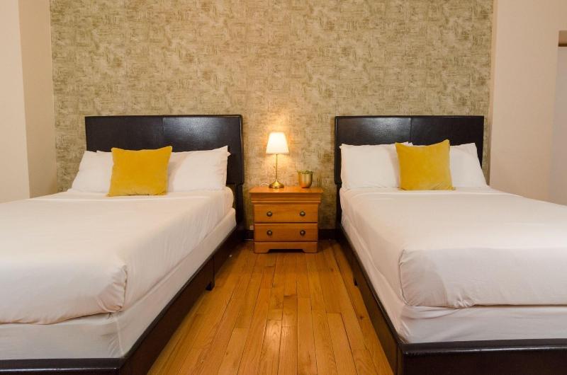 Hotel Dorion image