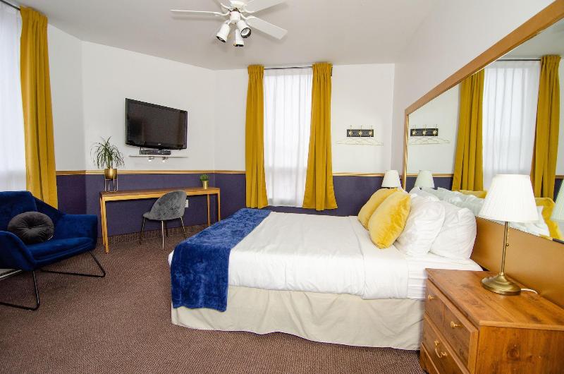 Hotel Dorion image