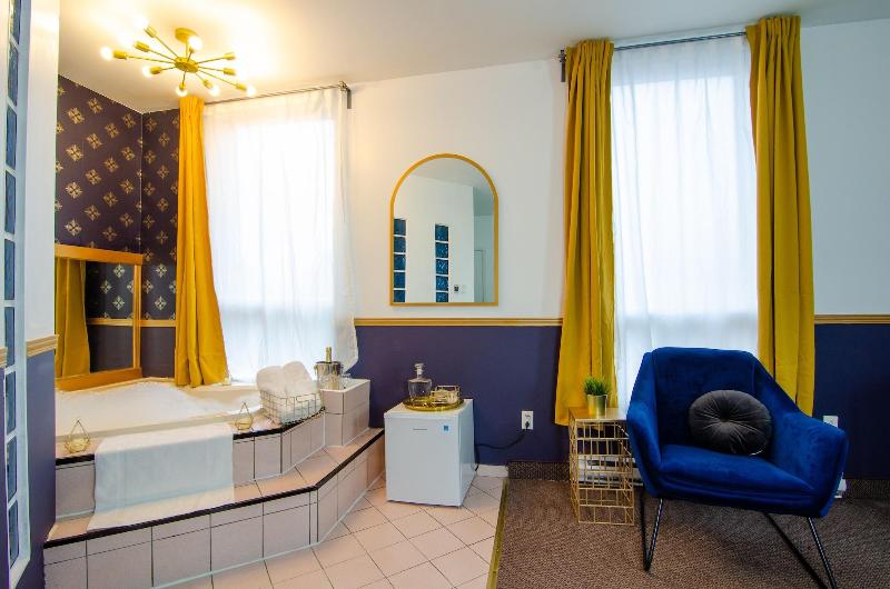 Hotel Dorion image