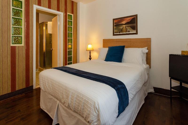 Hotel Dorion image