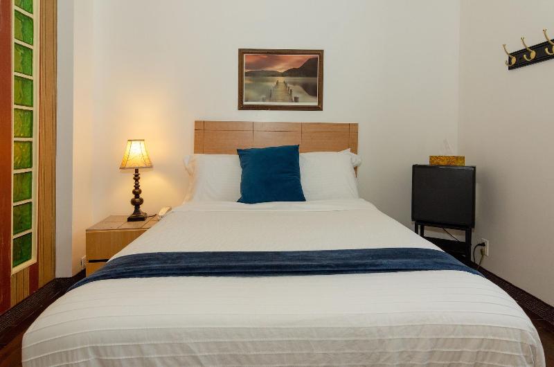 Hotel Dorion image