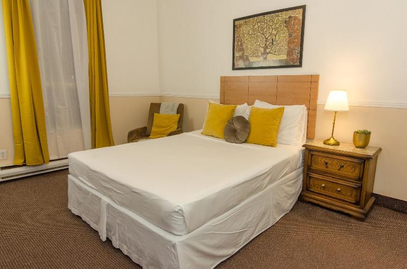 Hotel Dorion image