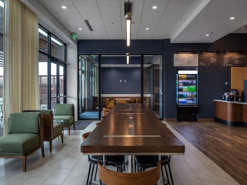 Courtyard By Marriott Conway