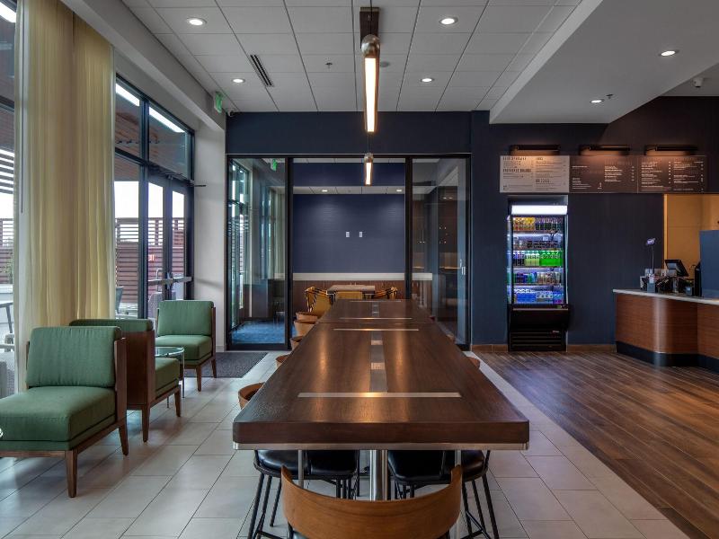 Courtyard By Marriott Conway