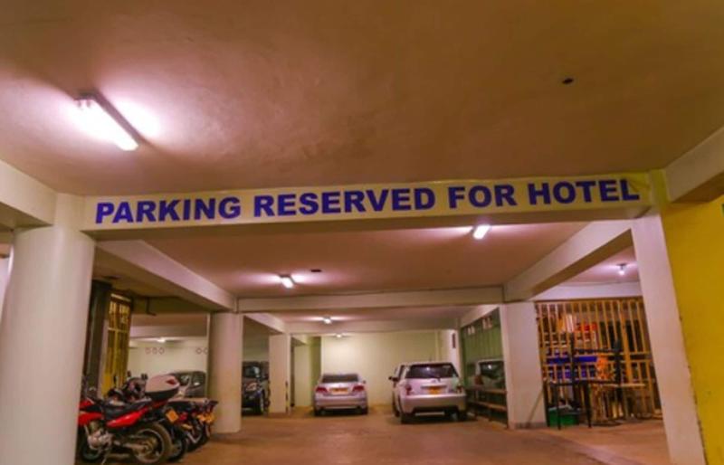 Russel Hotel image