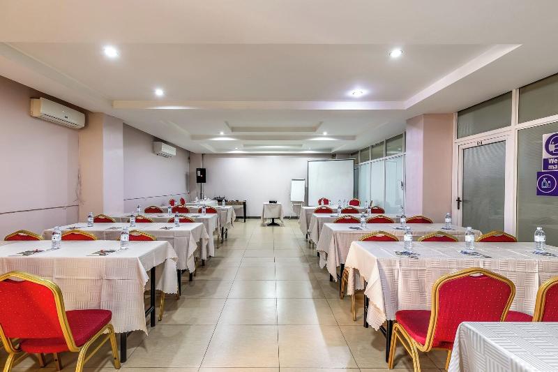 Russel Hotel image